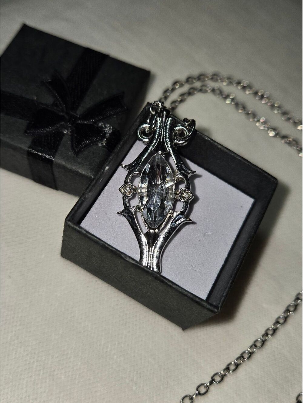 Phial of Galadriel Lord of the Rings Replica Necklace Silver Tone Pendant forMen